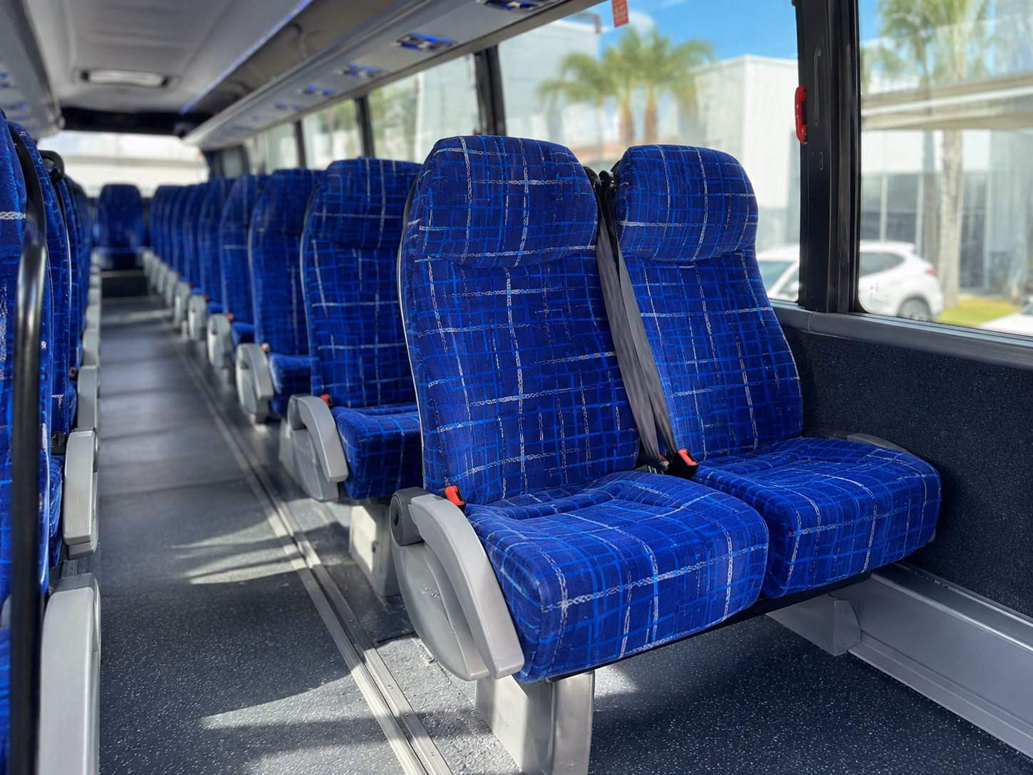 buses for destination weddings near yosemite and the sierra foothills