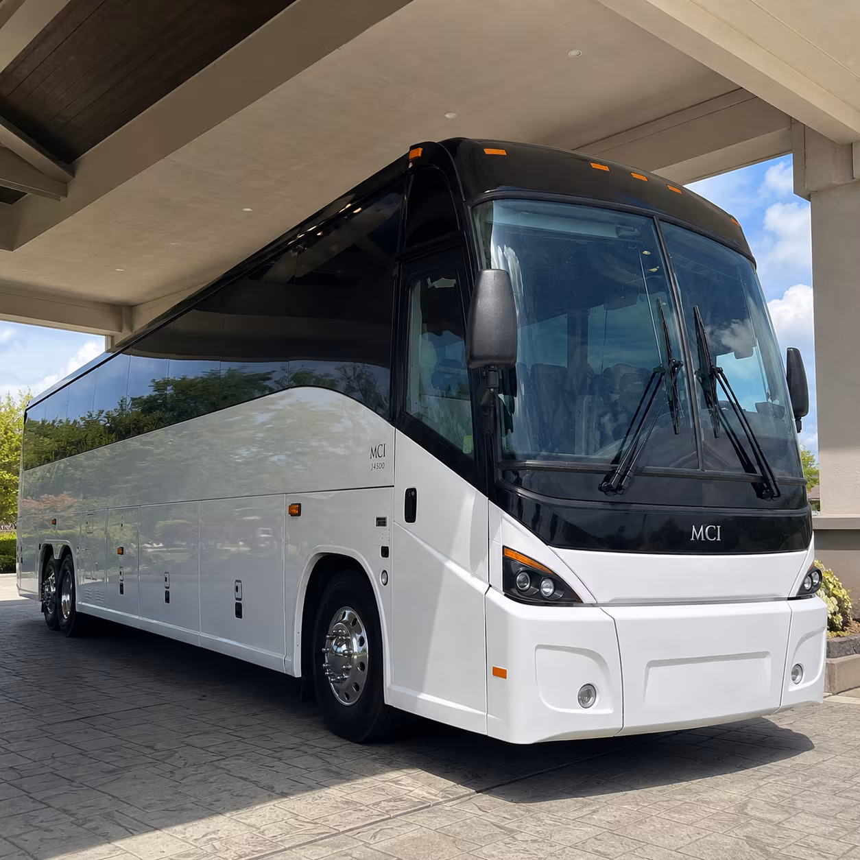 daily and recurring employee shuttle service for clovis employers