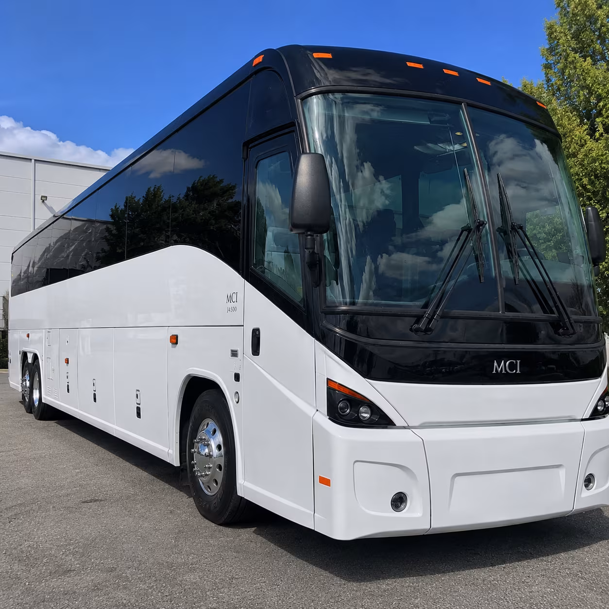 employee shuttle buses to clovis community medical center and healthcare campuses